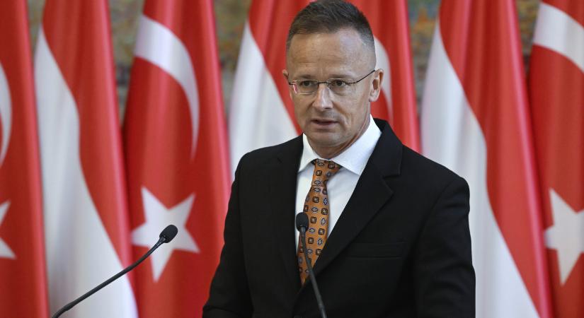 Szijjártó megvédené az EU-t az egészségre veszélyes ukrán élelmiszerektől, vétózni fog a kormány
