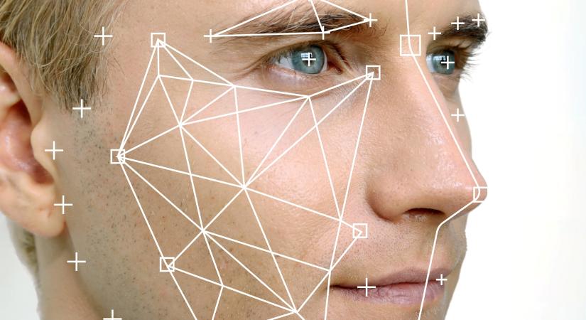 A mesterséges intelligencia szelfiből becsüli meg a biológiai életkort és a rák kockázatát