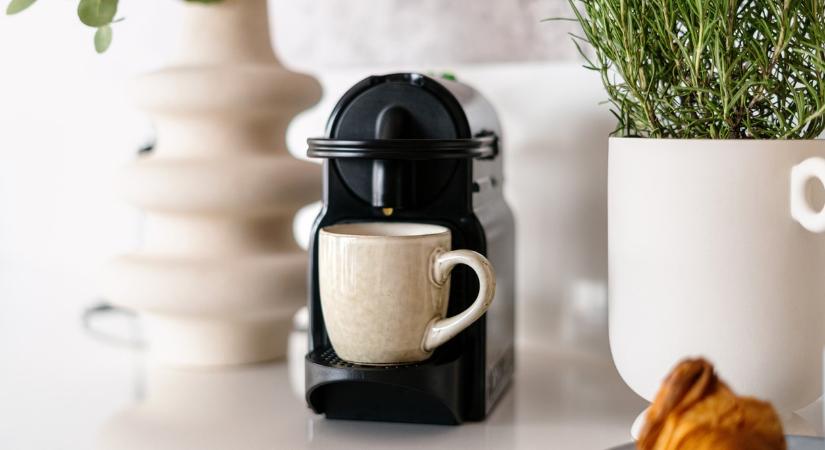 Kávéházi élmény otthon. Tippek egy stílusos kávésarokhoz