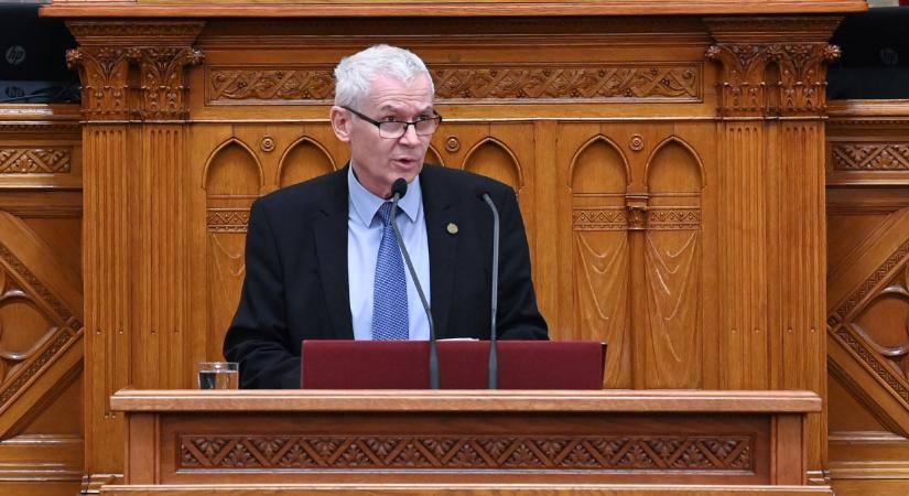 Lemondott Polt Péter legfőbb ügyész
