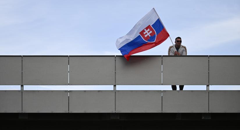 Az egy évvel ezelőtti borzalom helyszínéről üzent Robert Fico