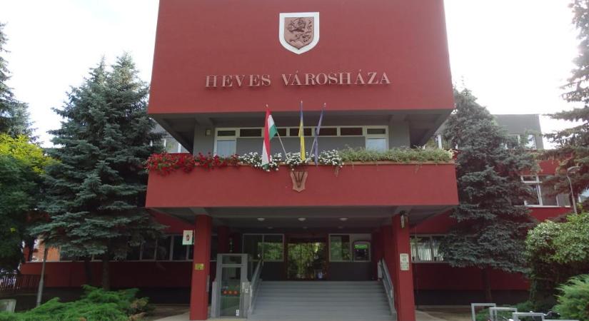 Heves Város Önkormányzata pályázati felhívást tett közzé