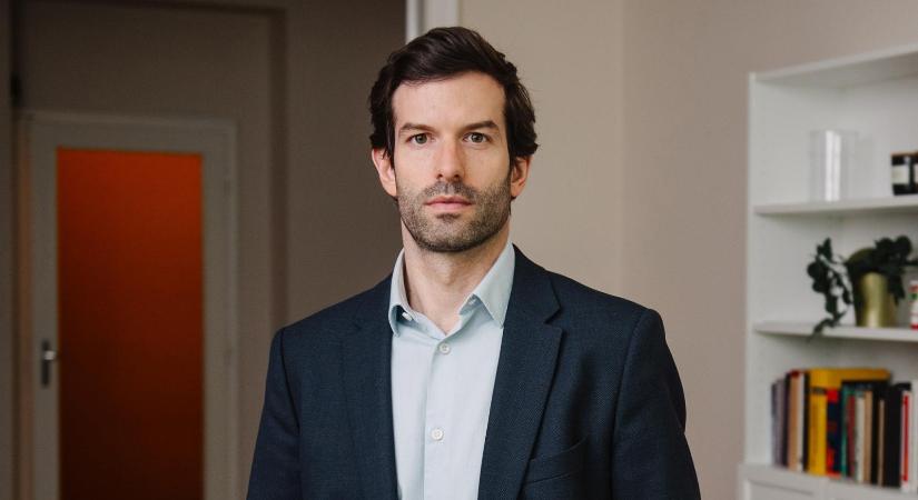Fekete-Győr András: Nekünk hátra kell lépni egyet, hogy az ország kettőt előre léphessen
