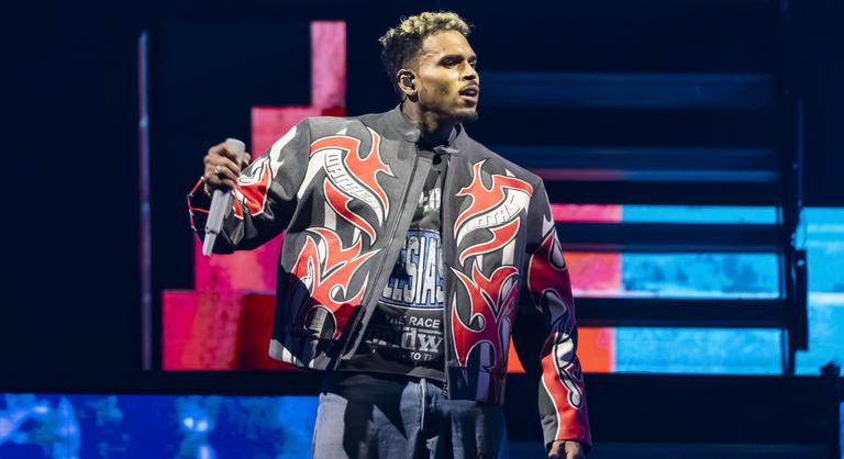 Chris Brown-ra egy manchesteri luxusszállodában csapott le a rendőrség