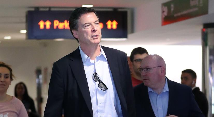 Egy bejegyzése miatt nyomoznak az FBI korábbi főnöke ellen – Trump megölésére buzdító titkos üzenetet sejtenek benne