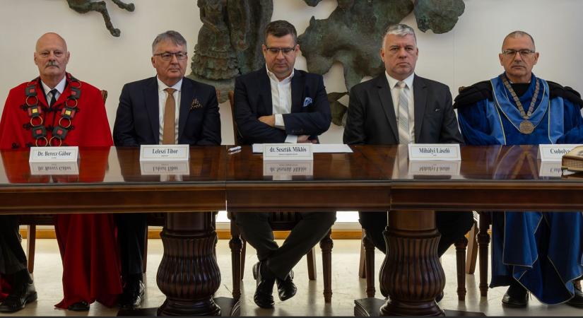 Megnyílt a 2025. évi Országos Pálinka- és Törkölypálinka Verseny Kisvárdán