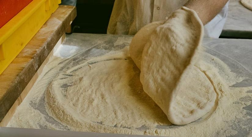 A házi pizza titka, amit eddig csak az olasz nagymamák ismertek: most te is megtudhatod!