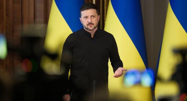 Zelenszkij Albániába érkezett, ahol európai csúcstalálkozón vesz részt