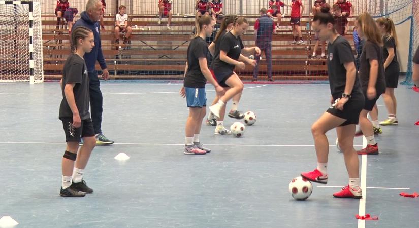 Két mérkőzés választja el az NB I-től a női futsalosokat