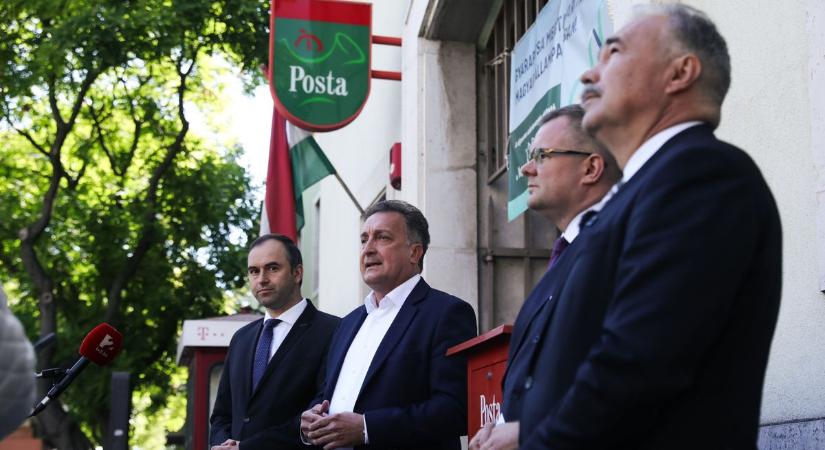 Elkezdték a Voks 2025 szavazólapok kézbesítését