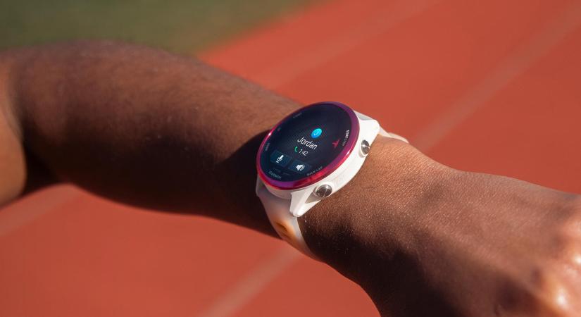 Új AMOLED kijelzős Garmin óra érkezett, itt a Forerunner 570