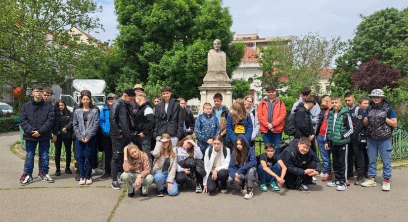 A határon túlra kirándultak a Szent Gellért diákjai
