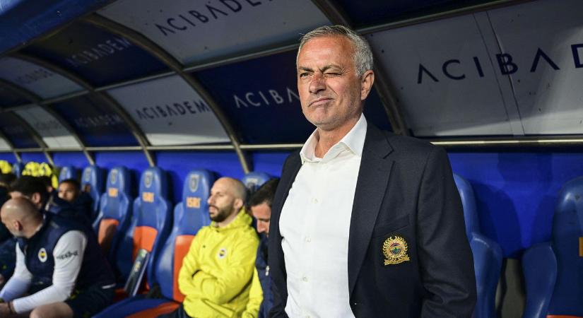 Újra sztárcsapat edzője lesz José Mourinho, már most veszélyben a Liverpool címe?