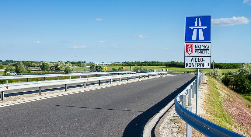 Nyártól újabb fizetős útszakaszok jönnek