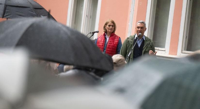 Mi köze a csüngő csucsornak a brüsszeli politikusokhoz? – A Lázárinfón ez is kiderült (VIDEÓ)