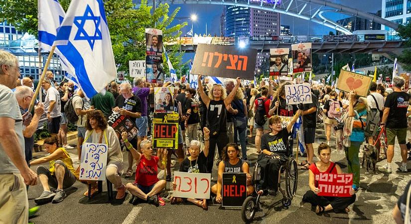 A túszok hozzátartozói szerint “Izrael most szalasztja el az évszázad lehetőségét”