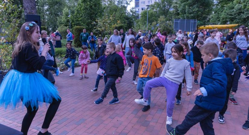 Csupa móka, kacagás! – fotókon és videón a Vénkerti majális