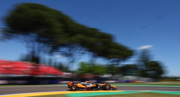 McLaren-fölény pénteken – mai híreink