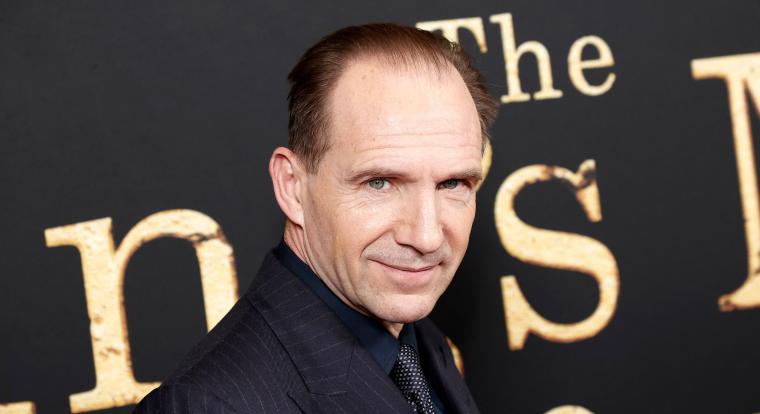 Ralph Fiennes lesz Snow elnök a következő Az éhezők viadala-filmben