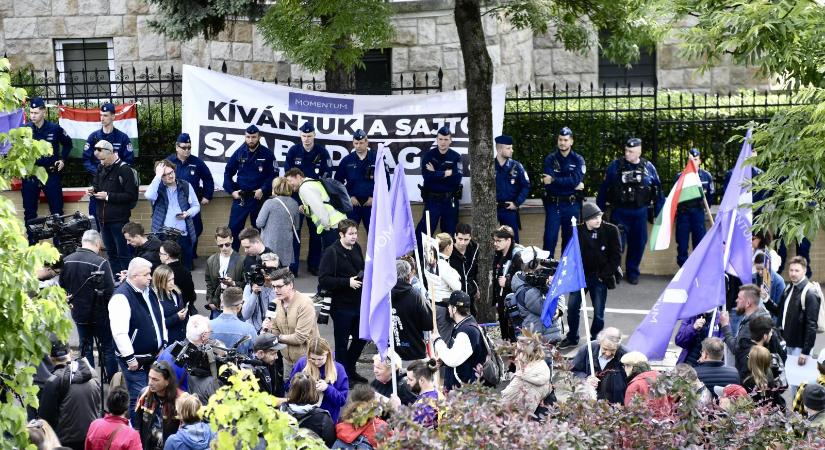 Nemcsak a sajtót és a civil szervezeteket, hanem a tartalomgyártókat és az influenszereket is elérheti a Fidesz átláthatósági törvénye