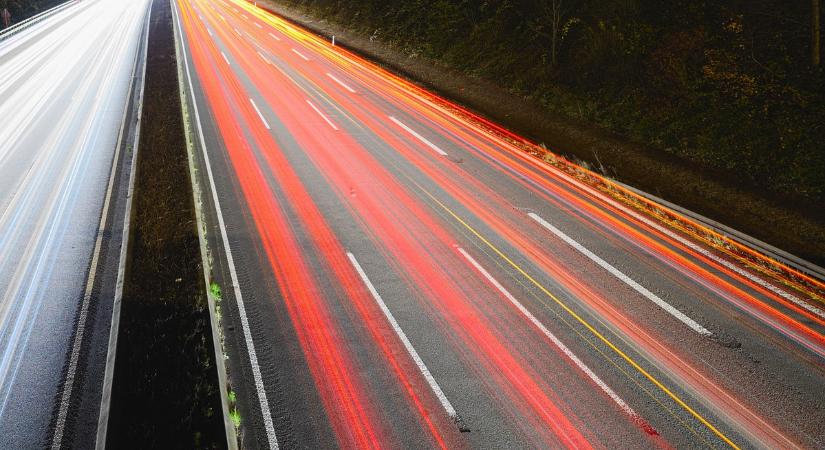 Meglepő bírságokat osztanak az újfajta sebességmérők – ez a jövő?