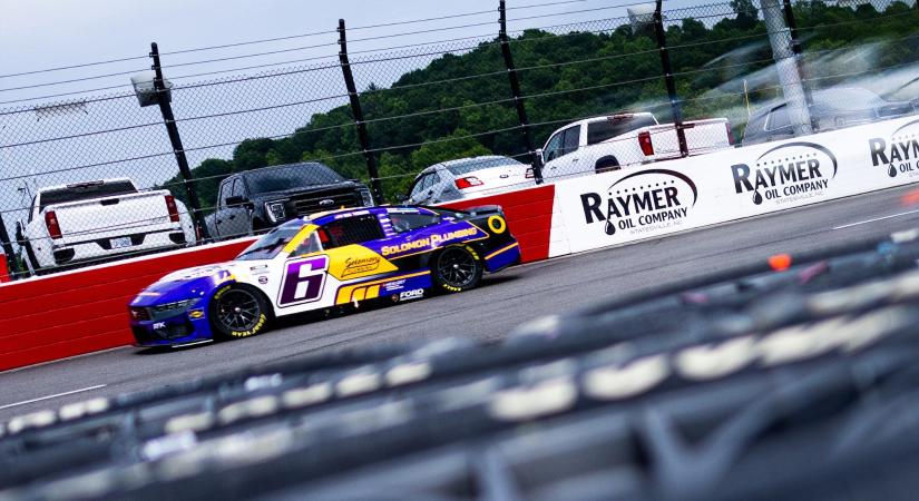 Keselowski a pole-ban, McDowellék kerékcseréje 100 ezer dollárt ért a NASCAR All-Star kvalifikációján