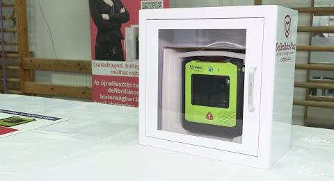Defibrillátorok köztéren (tvkeszthely.hu)