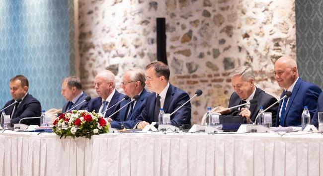 Oroszország azzal fenyegetőzött Isztambulban, hogy elfoglalja Harkiv és Szumi megyéket – The Economist