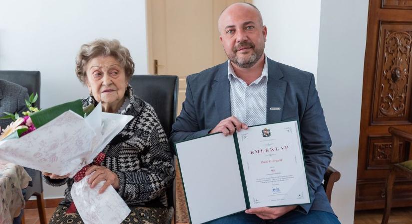 A debreceni Parti Györgyné május 11-én töltötte be 90. életévét