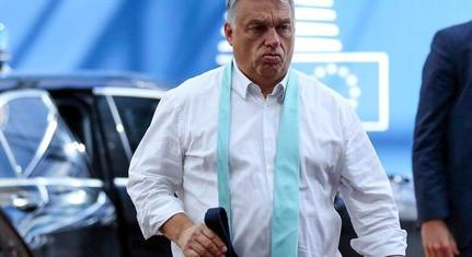Éles bírálatok érik Orbán tisztogatási törvényét
