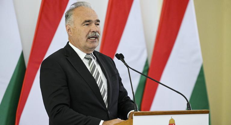 Nagy István bejelentést tett a ragadós száj- és körömfájás ügyében