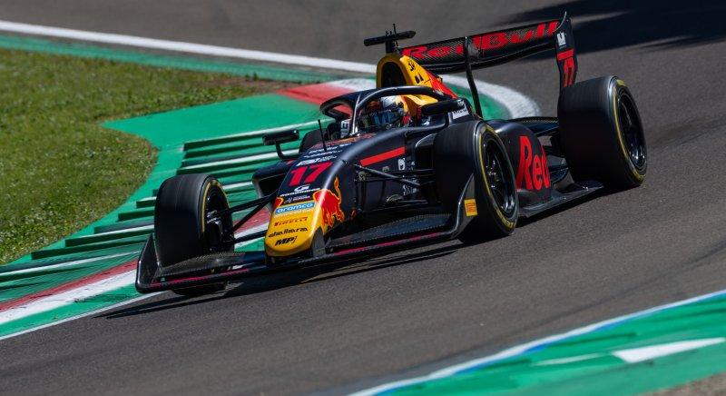 F3: A Red Bull támogatottja nyerte az imolai sprintet