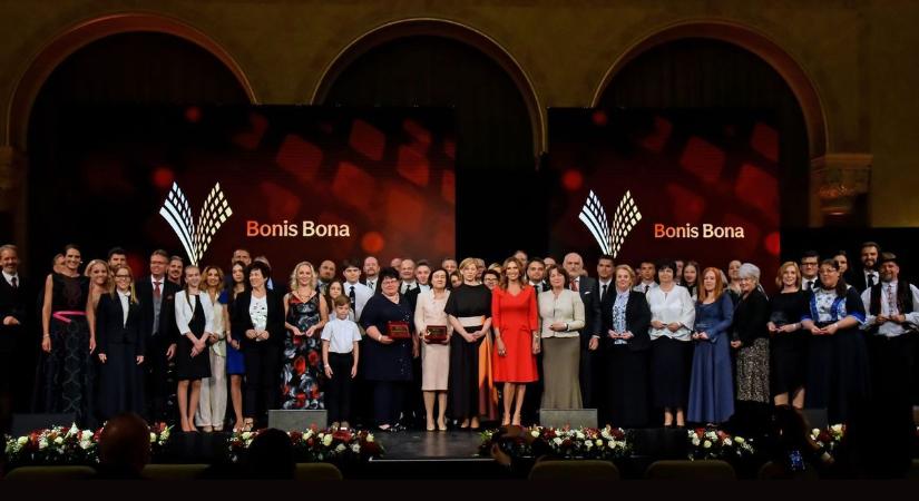 Fejér megyei sikerek a Bonis Bona díjátadón – Íme a díjazottak