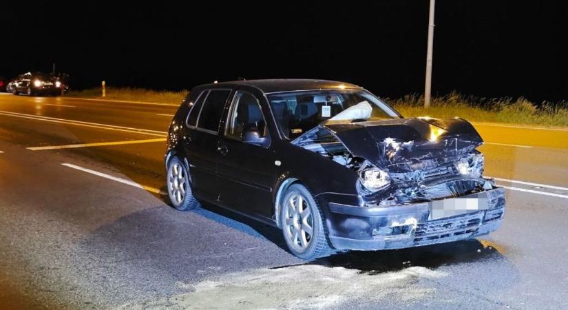 Totálkárosra tört a Golf GTI, nagy sebességgel tarolta le a Suzukit (fotó)