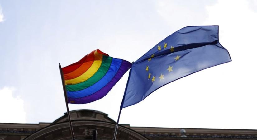 Kinyilatkoztatott az Európai Tanács: szivárványba burkolózott az egész Európai Unió