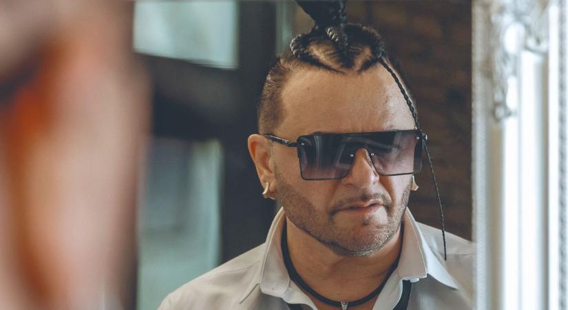 Kozso reagált az őt ért támadásokra: „A gonosz embereknek nincs lelkük”
