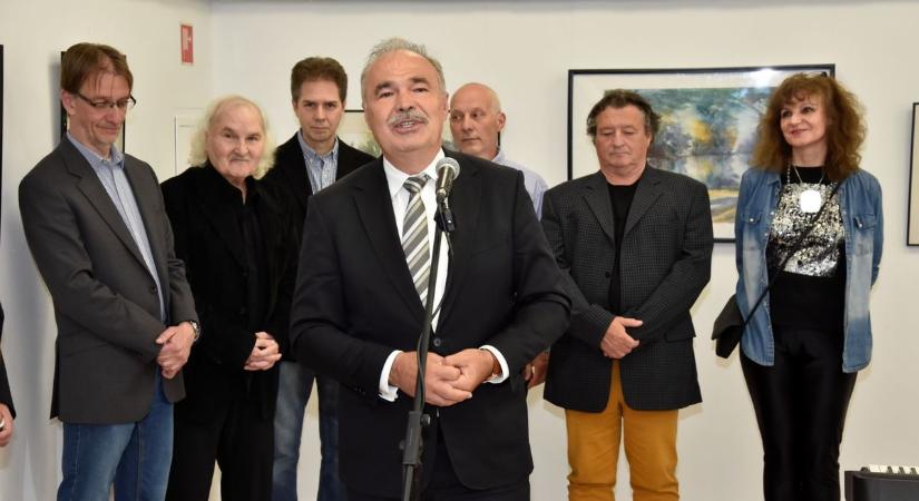 A KOMP összeköti a művészeket határon innen és túl