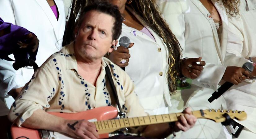 Hosszú évek után visszatér Michael J. Fox: Itt látható a Parkinson-kóros színész