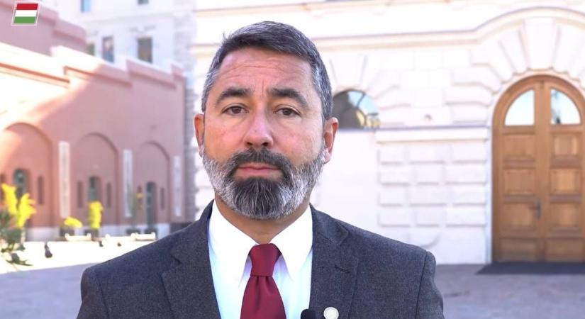 Hidvéghi Balázs: Az eltűnt szavazólapok miatt bejelentést lehet tenni!