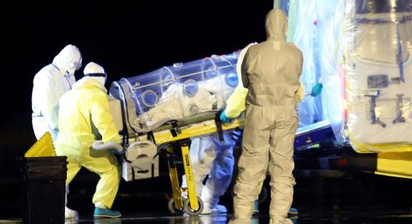 Ebolagyanús beteg okoz pánikot Csehországban