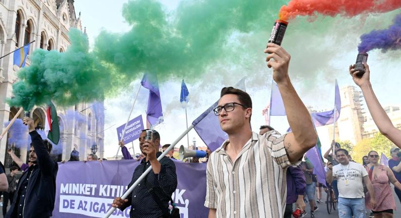 Ki hajszolja politikai öngyilkosságba a Momentumot?