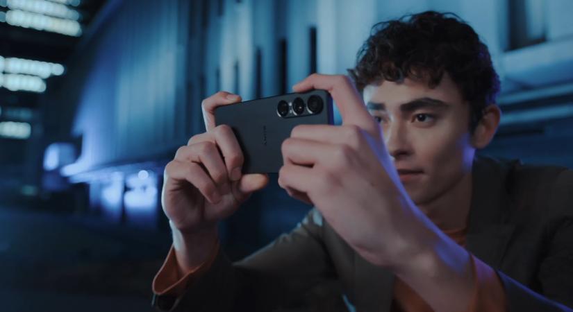 Reklámvideók méltatják a Sony Xperia 1 VII kamerás és egyéb képességeit