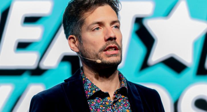 Linczényi Márkó: „Nincs az a gulyásleves, amit egy csipetnyi sz*rral el ne lehetne b**ni, de ez egy sz*rleves!”