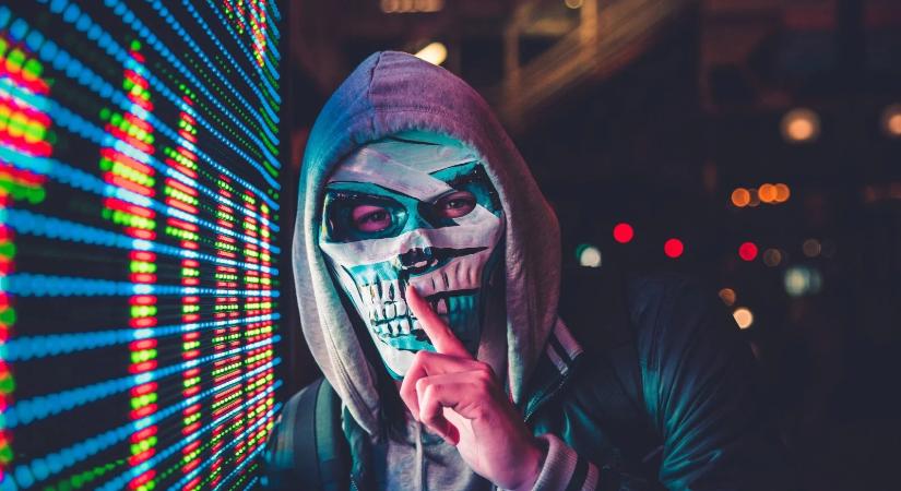Óriási hackertámadás érte a Coinbase kriptovalutaóriást, akik hajtóvadászatot indítottak a támadók ellen