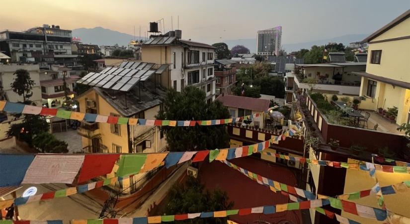 Nem csak az Everest és a milliós hegymászóengedélyek országa: mennyiből lehet eljutni Nepálba?
