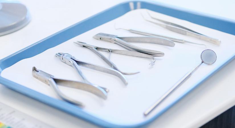 Ezt tegyük foghúzás után – A legfontosabb tanácsok a fogorvostól