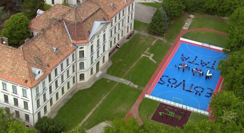 Kínos baki a Tour de Hongrie-n: a kommentátor vérig sértette a tataiakat