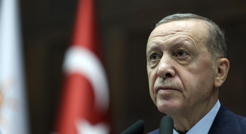 Erdogan: Putyin késlelteti a béketárgyalásokat