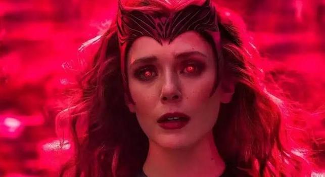 Vámpírfilmben játszik Elizabeth Olsen – az alkonyatos Kristen Stewarttal