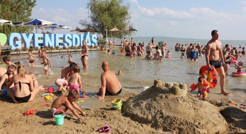 Nyári trükk Gyenesdiáson: így strandolhat ingyen
